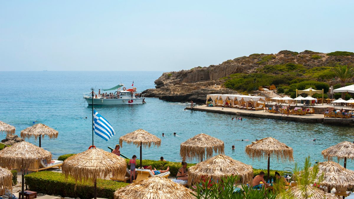 Spiaggia Kallithea Springs